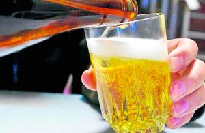 Beber cerveza durante el desayuno