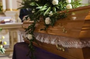 Descubren que mujer estaba viva antes de cremarla, días después fallece de verdad