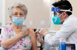 ¿Cuándo inicia la vacunación en México contra Covid_19 para los adultos mayores?