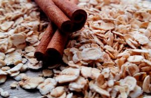 Reduce la grasa abdominal con una rica agua de avena con canela