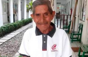 Abuelita de 71 años concluye su primaria y su historia se vuelve viral