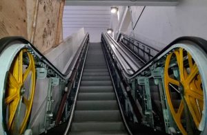 Metro de la CDMX estrena escaleras en tres estaciones