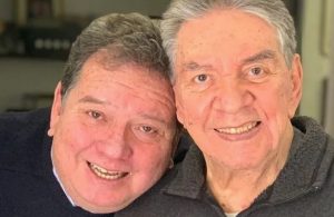 Tras cirugía de hernia, Marco Antonio Muñiz ya se encuentra en su casa