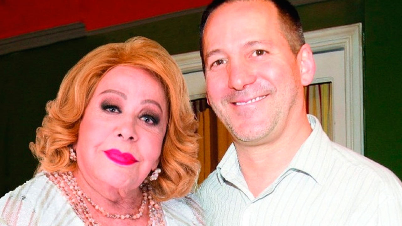 Silvia Pinal deja entrever quién de sus hijos se quedará con su teatro
