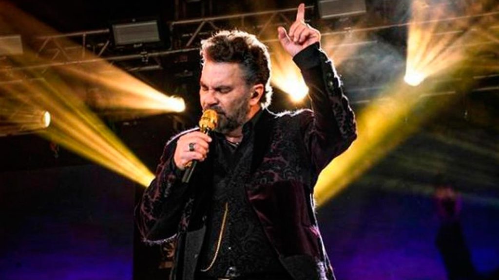 Mijares: Alumno se hace viral por creer que el cantante cambió el mundo