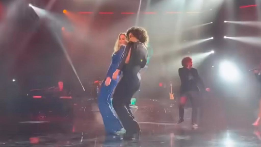 Hija de Lucero y Mijares se roba el show en el Auditorio Nacional