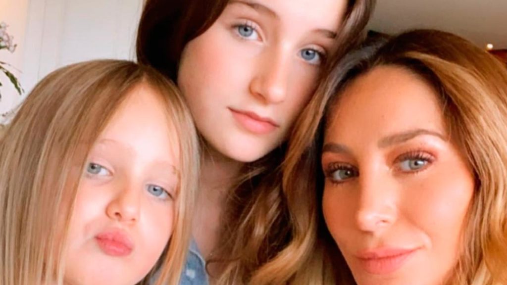 Geraldine Bazán reacciona a supuesta ruptura de Gabriel Soto e Irina Baeva