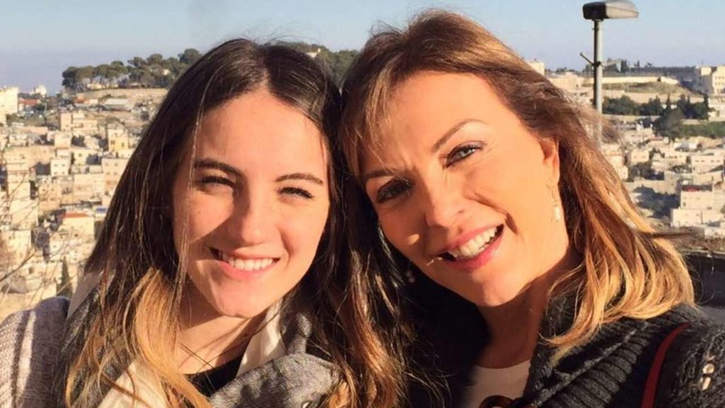 Laura Flores confiesa que se arrepiente de haber salido en revista Playboy