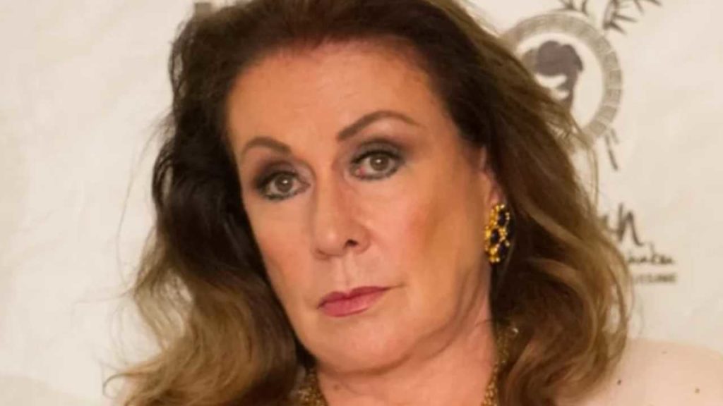 Laura Zapata está dispuesta a trabajar con Thalía si le pagan bien