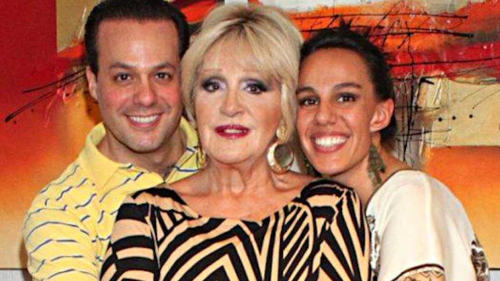 Anel Noreña amenaza con cobrar regalías a Marysol Sosa si utiliza el nombre de José José