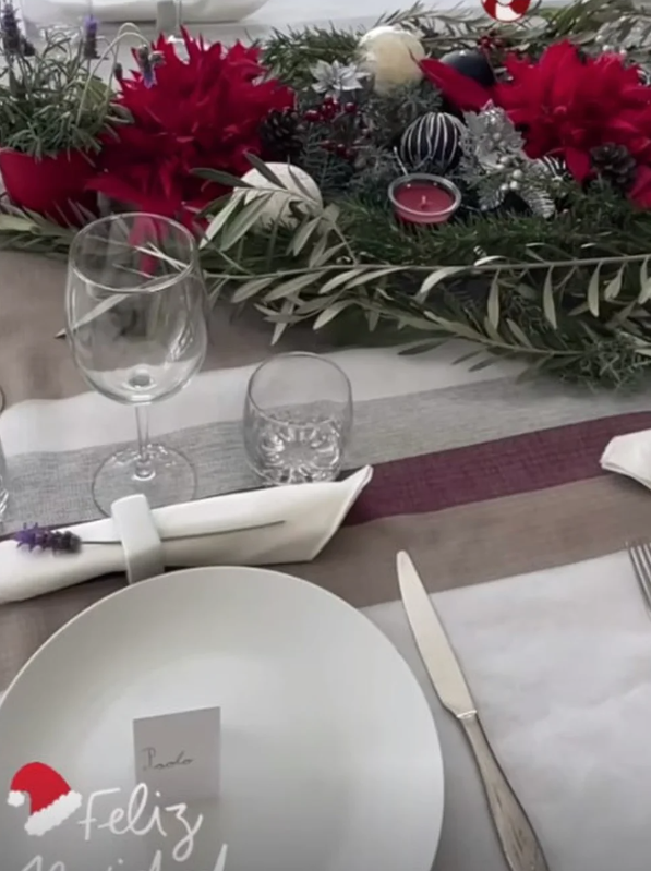 Anna Ferro reserva asientos en su mesa de Navidad para hijos de Fernando del Solar