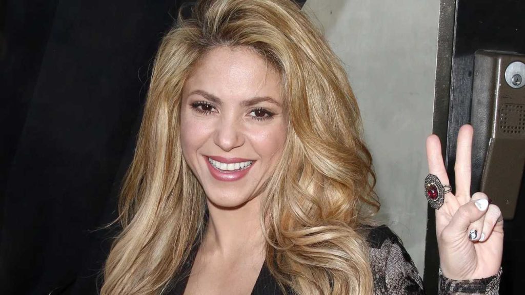 Juan Osorio ya alzó la mano para realizar bioserie de Shakira