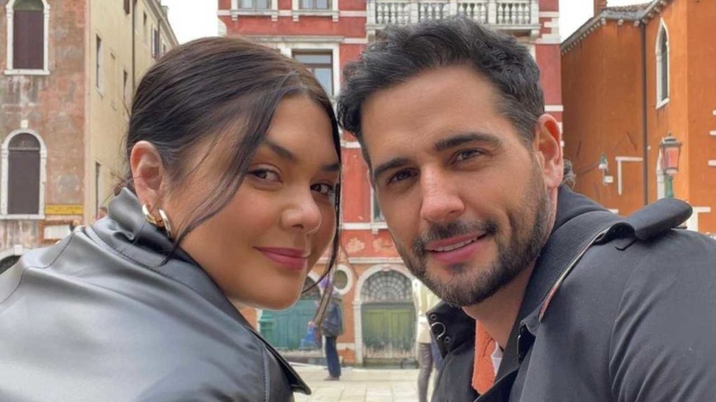 ¡Yuridia confirma que SÍ está embarazada!