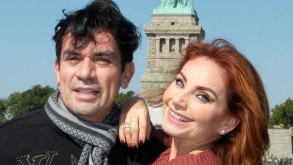 Elizabeth Álvarez es criticada por enviar mensaje de amor a Jorge Salinas