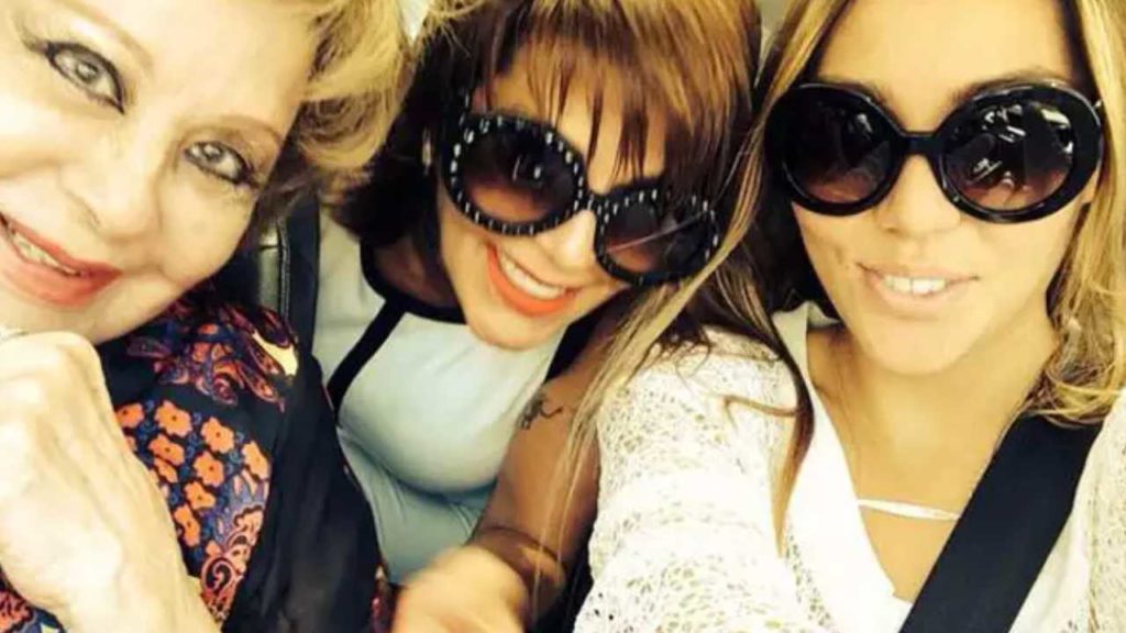 Frida Sofía acusa de rateros a familia de Silvia Pinal