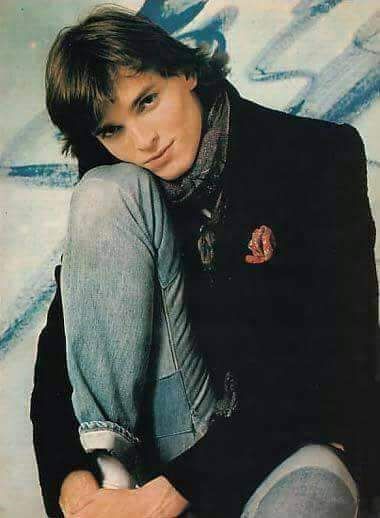 Miguel Bosé: ¡7 datos de su vida que te sorprenderán!