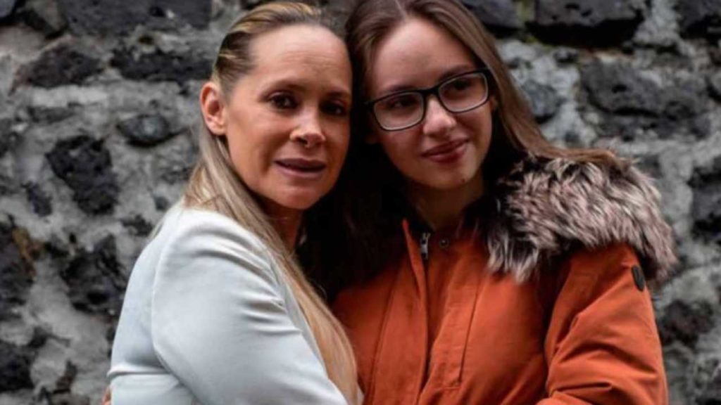 Alexa Hoffman revela parte del documental en contra de su papá, Héctor "N"