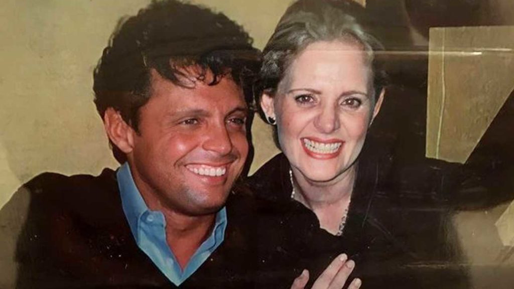 Érika Buenfil recuerda cómo fue ser "amigovia" de Luis Miguel