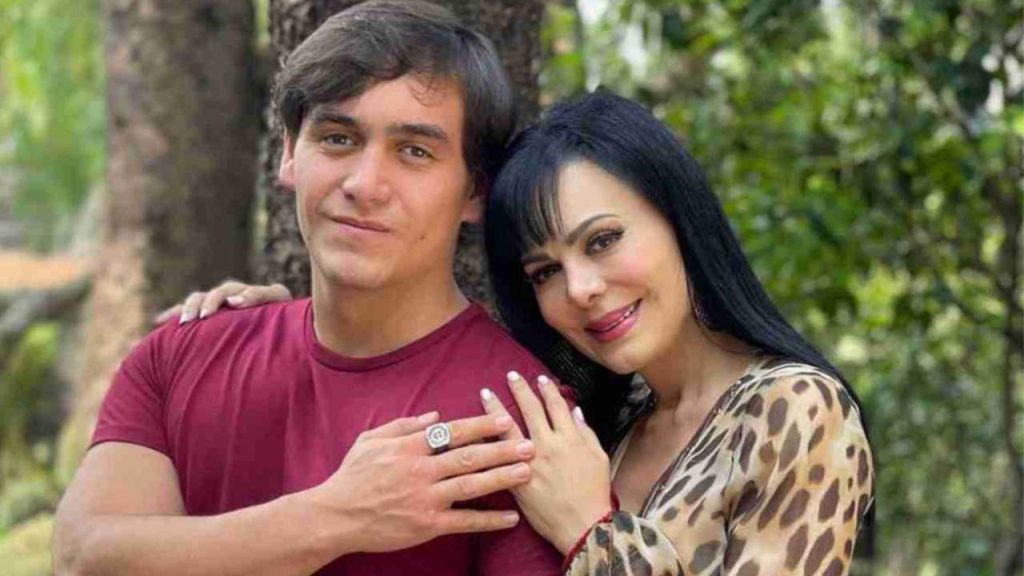 ¡Maribel Guardia cree que su hijo podría haber resucitado!