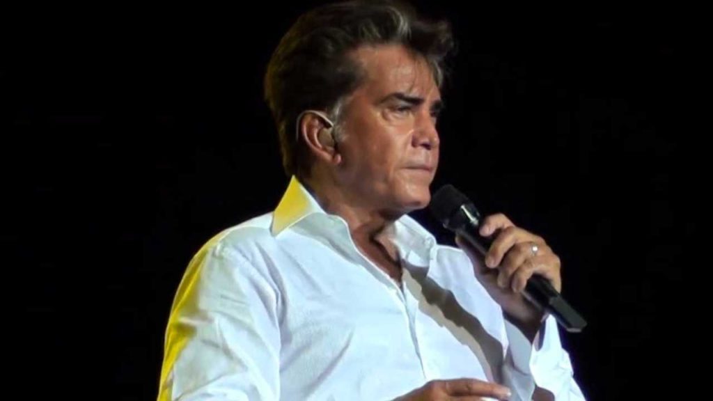 José Luis Rodríguez "El Puma" afirma que a través de enfermedades se busca reducir a la población