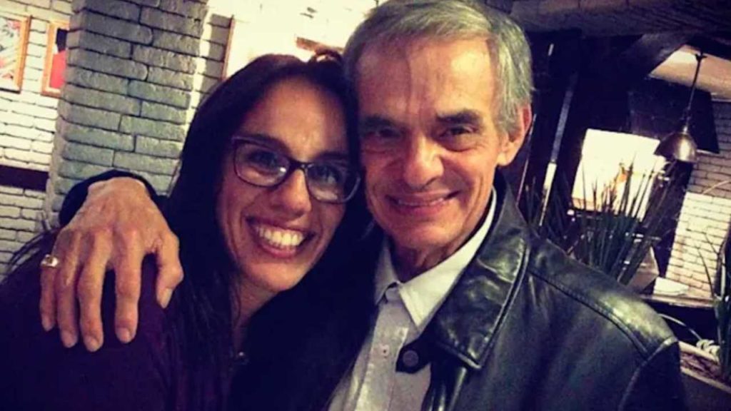 Nieto de José José sorprende al cantar tema de su famoso abuelito