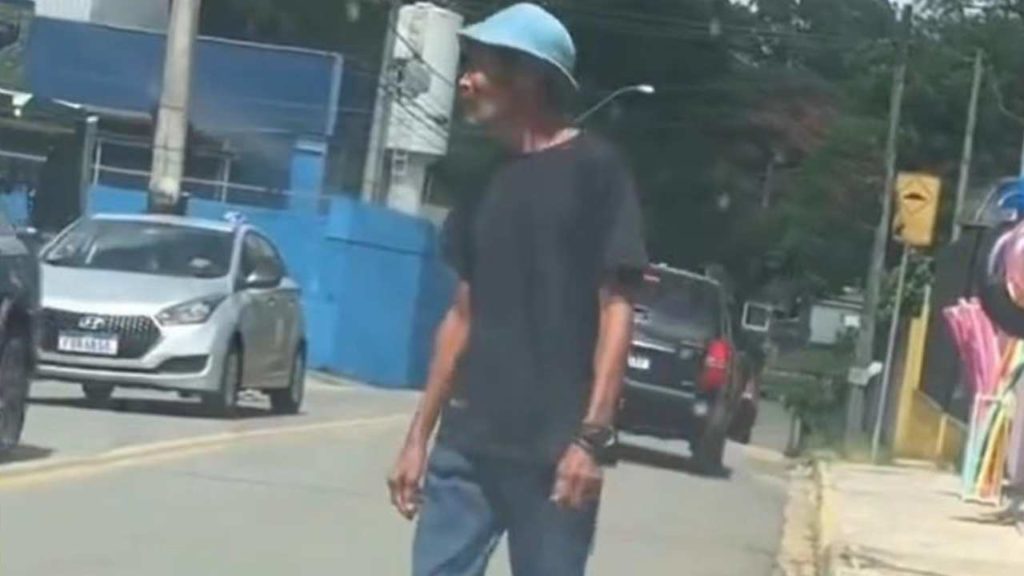 ¡"Don Ramón" es visto caminando por calles de Brasil!