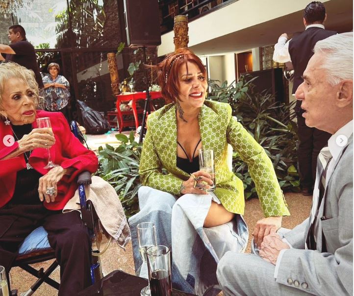 Silvia Pinal y Enrique Guzmán se reencuentran en la boda de su nieta