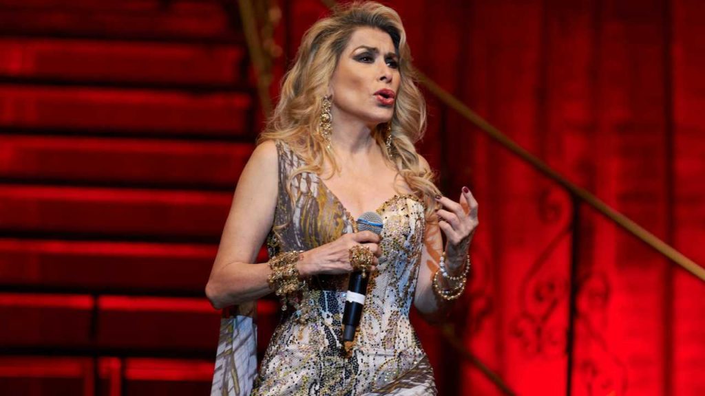 Dulce compartió en un emotivo video la historia de su leal compañero.