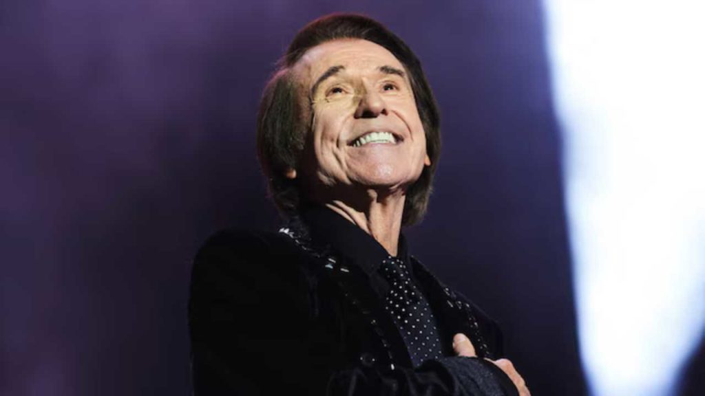 Raphael se recupera satisfactoriamente tras su ingreso hospitalario y podría abandonar el hospital este fin de semana