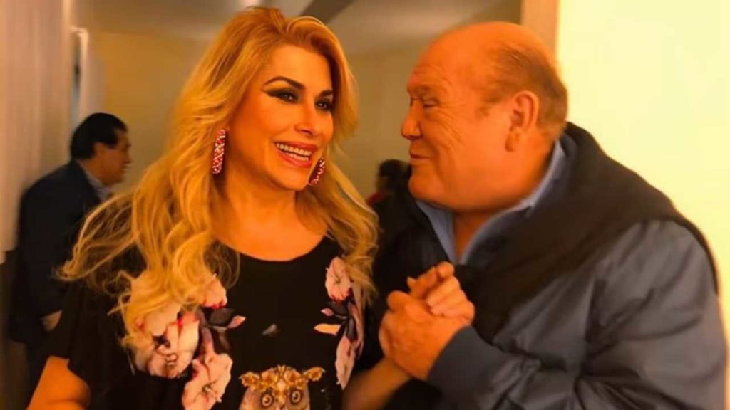 Las emotivas fotos de los icónicos cantantes juntos reviven la amistad y el legado de Dulce y Leo Dan