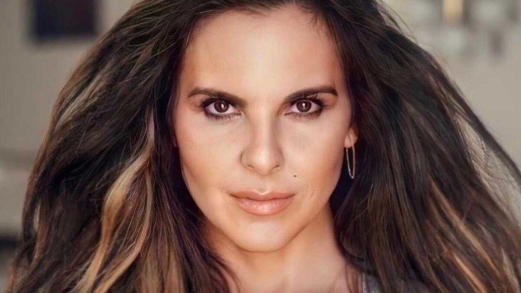 Kate del Castillo comparte su angustia por la situación de su hogar y hace un llamado a la solidaridad.