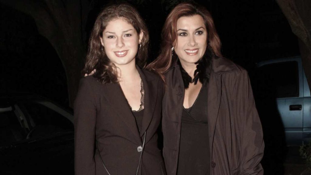 Romina Mircoli, hija de la fallecida cantante Dulce, anuncia proyectos para honrar su legado y acciones legales contra quienes difamen su relación.
