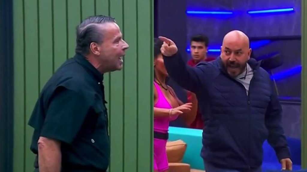 Alfredo Adame y Lupillo Rivera protagonizan tenso encuentro