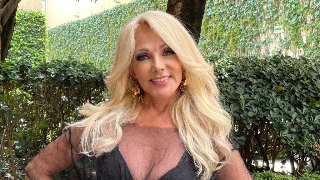 Olivia Collins apoya a Maribel Guardia