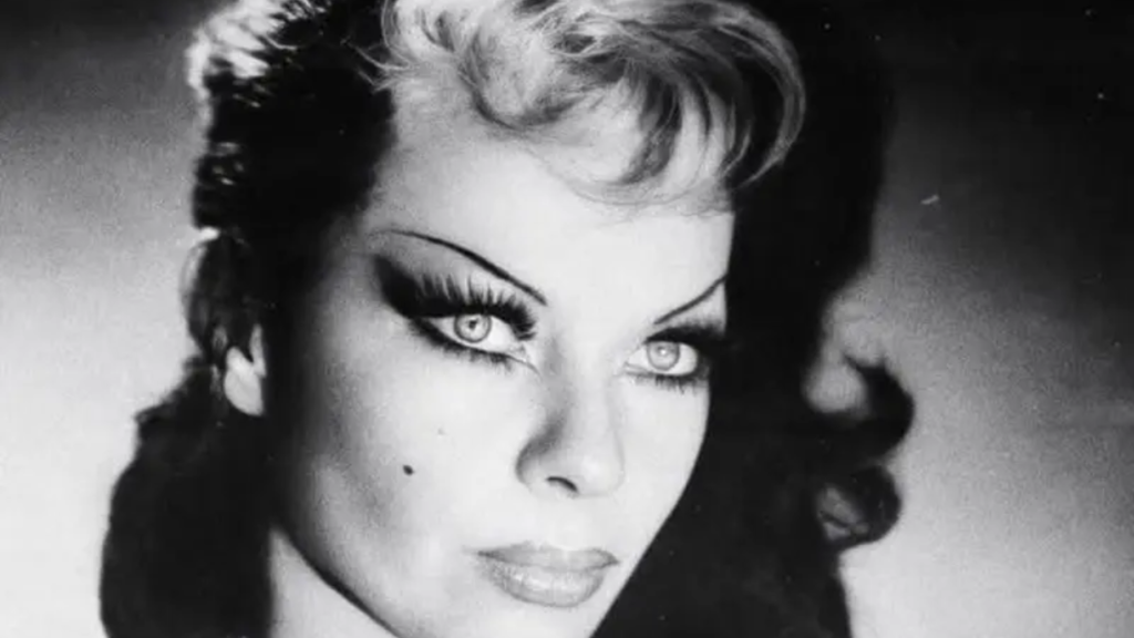 El sentido homenaje de Thalía: Nostalgia y gratitud
