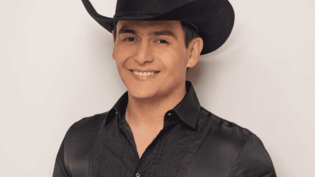 El abogado de Julián Figueroa revela que la viuda eligió al esposo de Maribel Guardia como albacea, pero tras la polémica, Chacón decide renunciar al cargo.