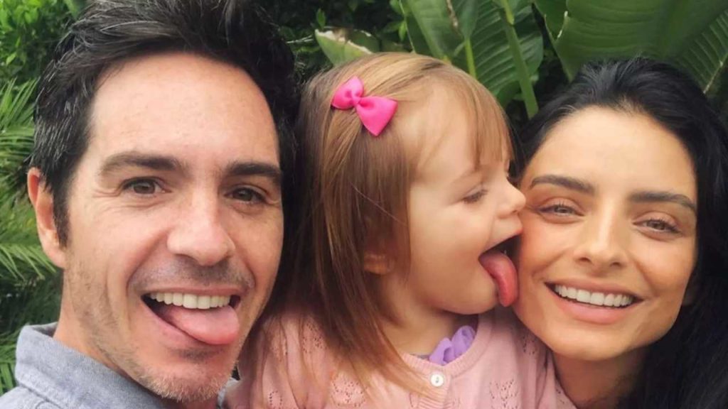 Aislinn Derbez y Mauricio Ochmann mantienen un vínculo afectivo por su hija